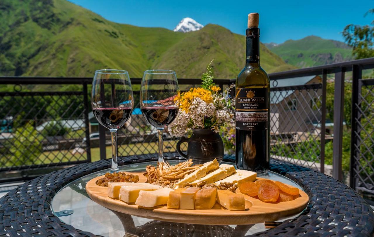 Travel Inn Kazbegi Dış mekan fotoğraf